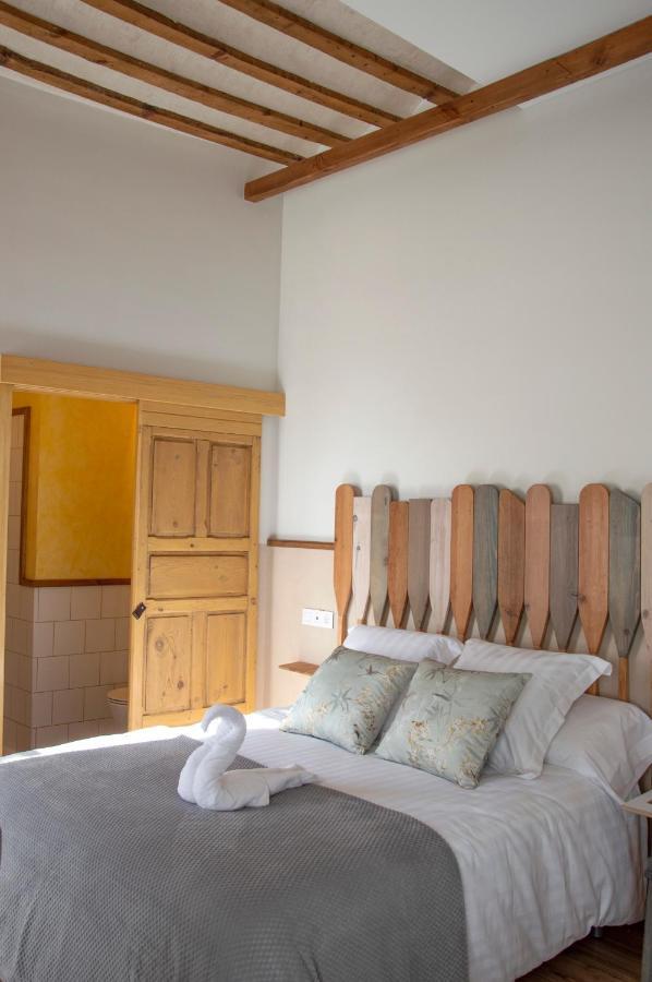 La Casa Del Medico Hosteria Rural Urda Exteriör bild
