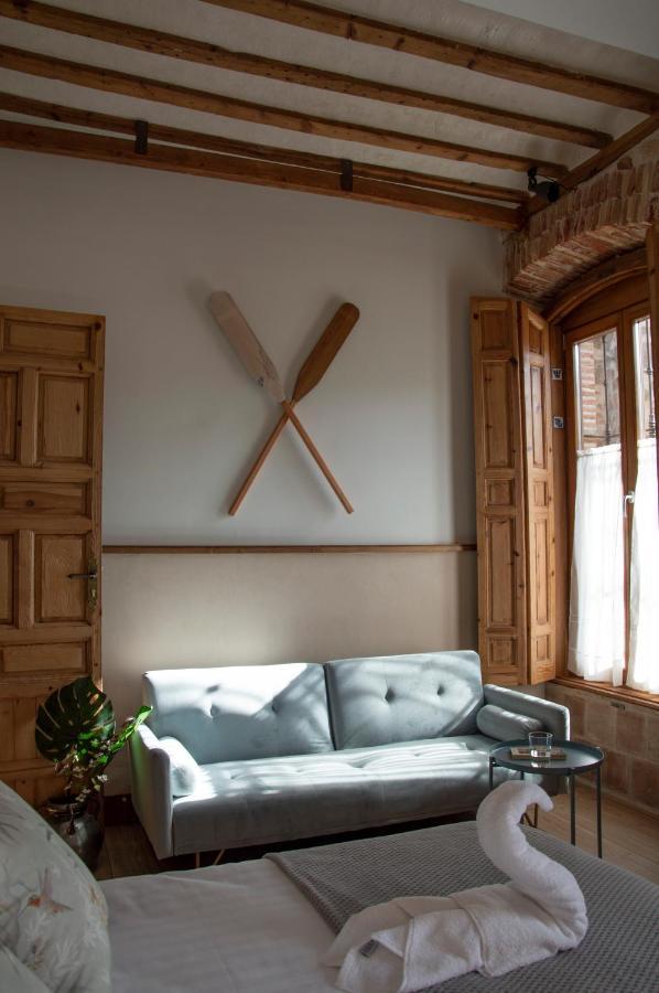 La Casa Del Medico Hosteria Rural Urda Exteriör bild