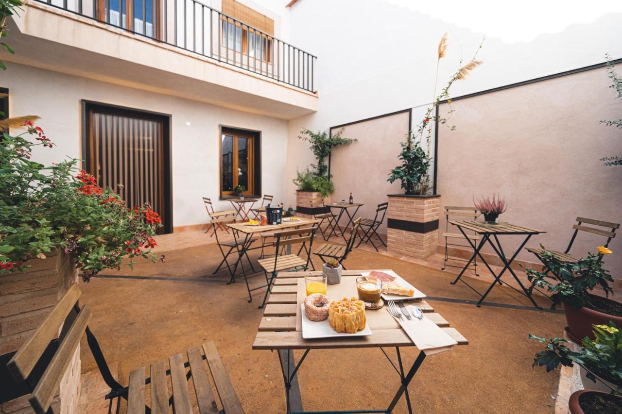 La Casa Del Medico Hosteria Rural Urda Exteriör bild