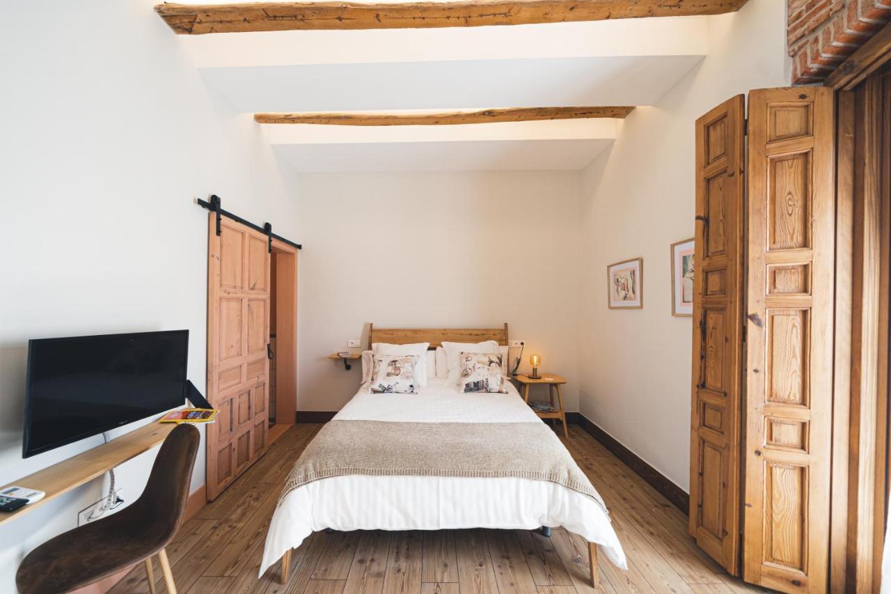 La Casa Del Medico Hosteria Rural Urda Exteriör bild