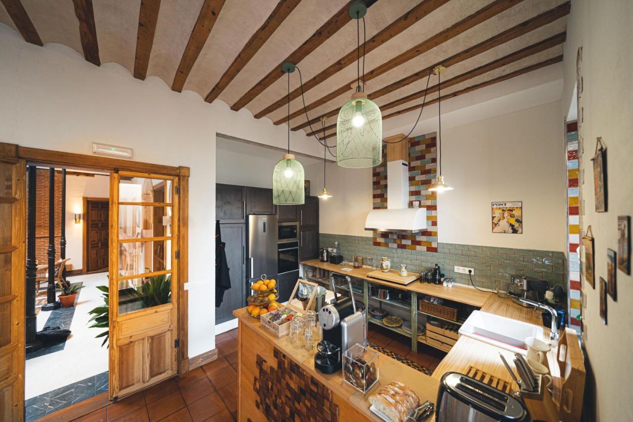 La Casa Del Medico Hosteria Rural Urda Exteriör bild
